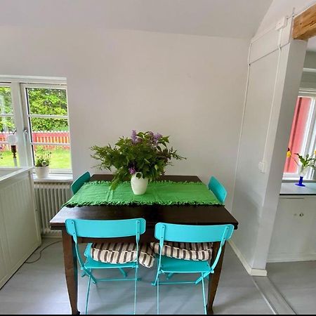 Mysig Stuga Naera Aestad Vingard & Spa 외부 사진